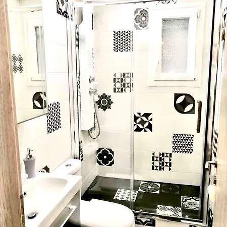 Nicolas City Apartment *